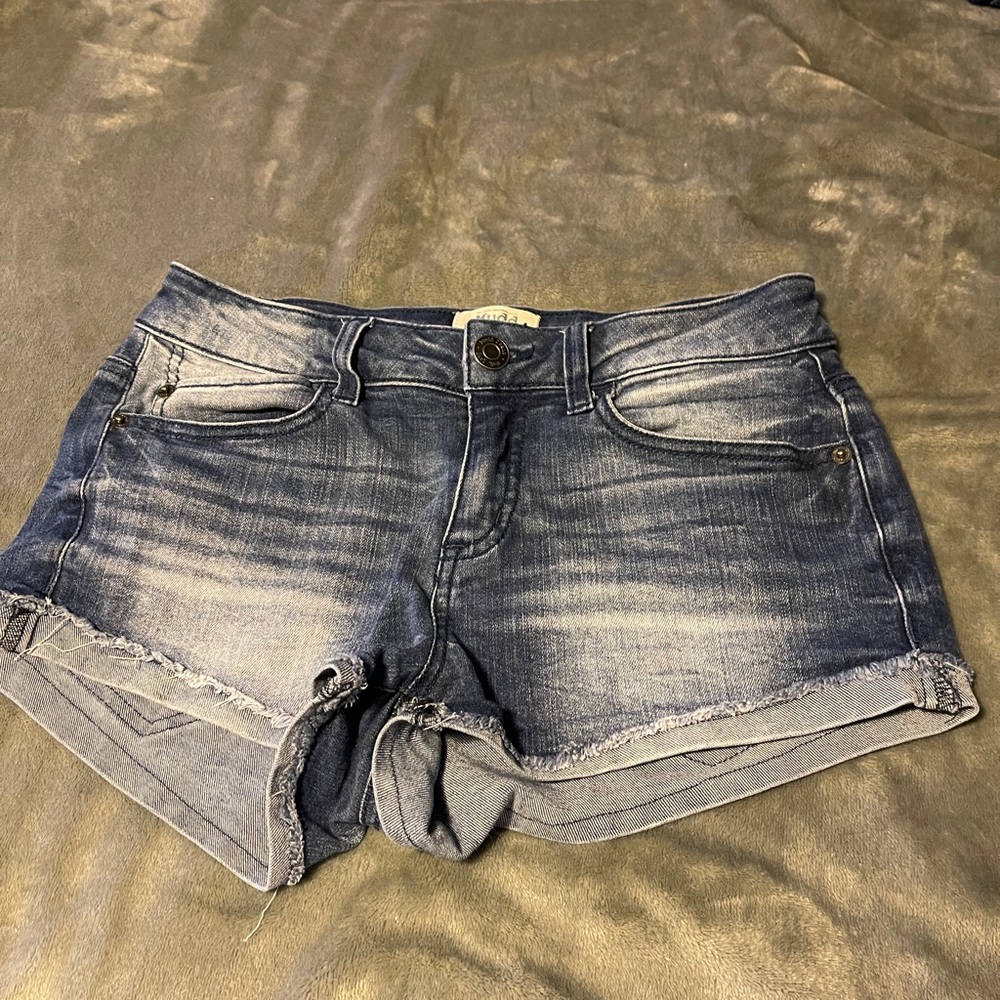 Mini jean shorts
